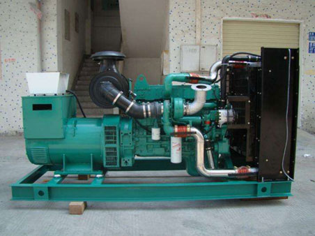 汝州1100kw康明斯柴油发电机组图片 汝州1100kw康明斯柴油发电机组图片